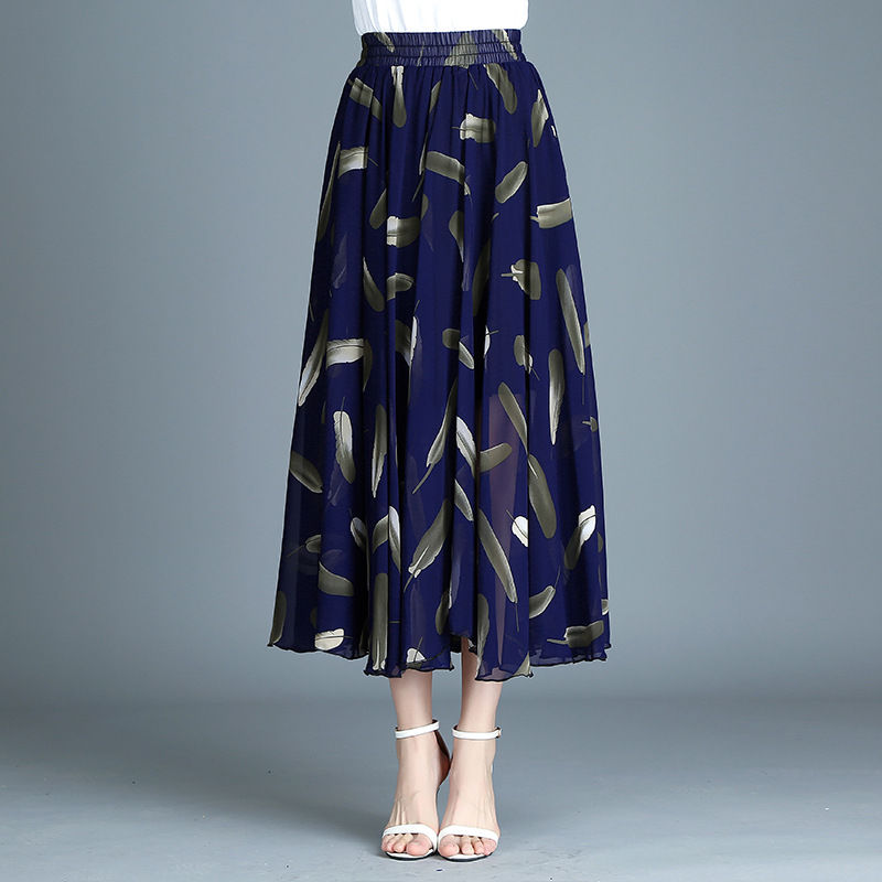 这个秋天，我不穿连衣裙，只因这些半身裙深入我心，太美了