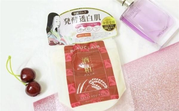 「酒粕面膜」最近一款“美白面膜”火了，能水润保湿肌肤，改善暗沉提亮肤色！