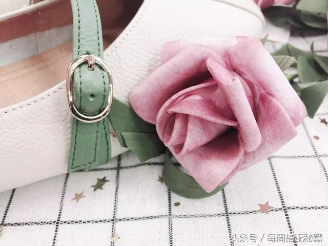 运动鞋扔了吧!舒适又美貌的玛丽珍鞋来咯