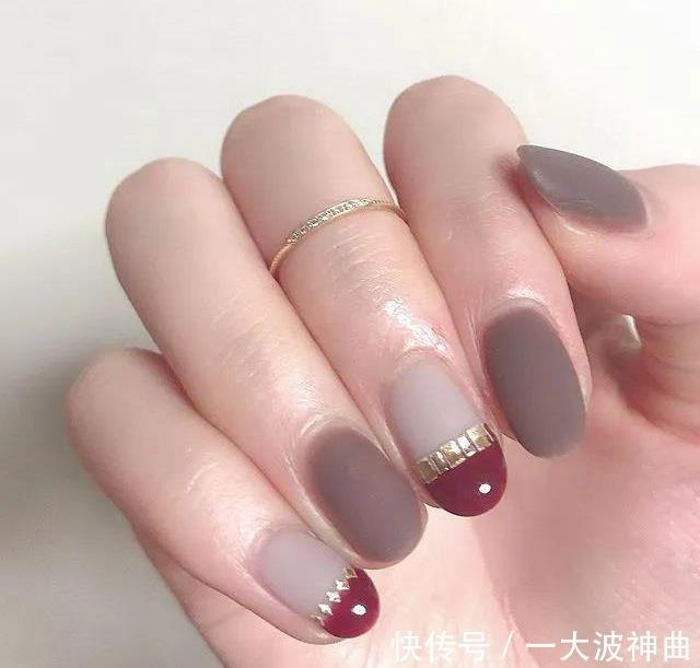  『美甲』我要让全世界都知道，这个春天你的美甲图被我承包了！