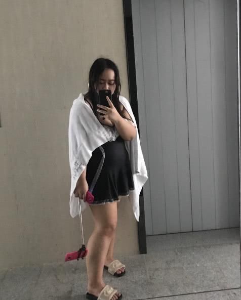 网红“照骗”ps过度，王思聪上当？网友：聪少你眼睛该去看看了！