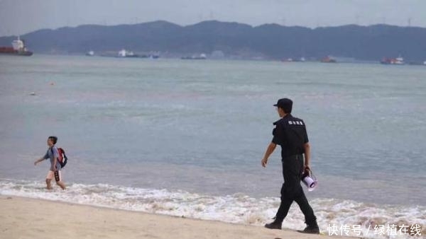 厦门机场取消今日航班143架次 这些景区景点已关闭