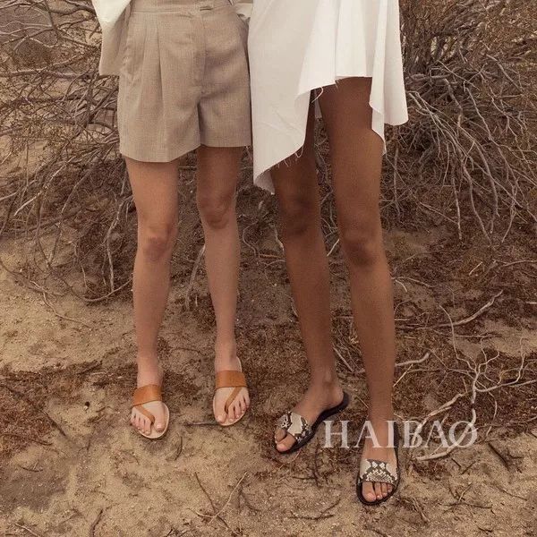 好奇| 热巴、关晓彤喜爱的凉鞋你都有…那这些高颜值的凉鞋你都知