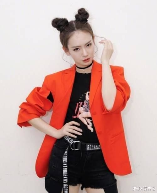 『女生』女生不要总是披发,今年流行这3款“扎发”,不仅好看还减龄!
