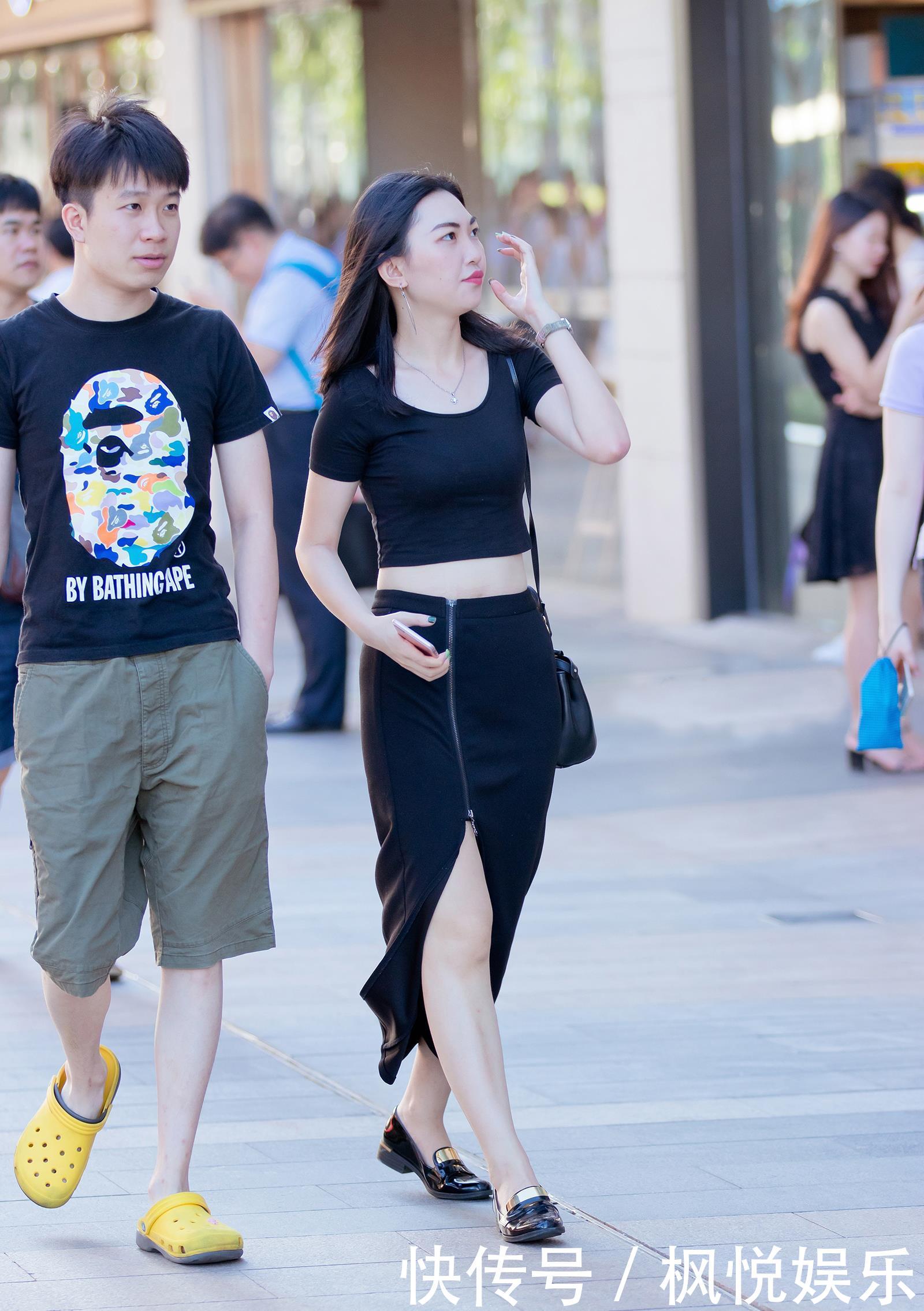 【 漂亮】性感身材惹人爱，图一的制服够漂亮，街拍：都市美女靓装出行