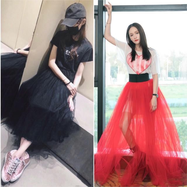 唐嫣与陈乔恩同穿纱裙配t恤,相差4岁,看鞋就知道谁是真少女!