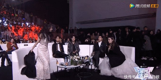 星光大赏赵丽颖杨幂同台