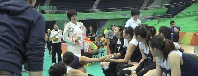 中国女排有事吗