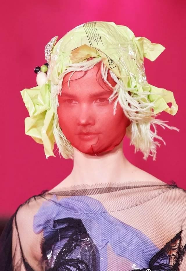 「国际时装」2020春夏高定——Maison Margiela 舞会后的宿醉