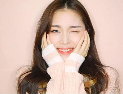 这样扎头发，睡一觉就有超自然卷发，每天多睡15分钟，懒人必学