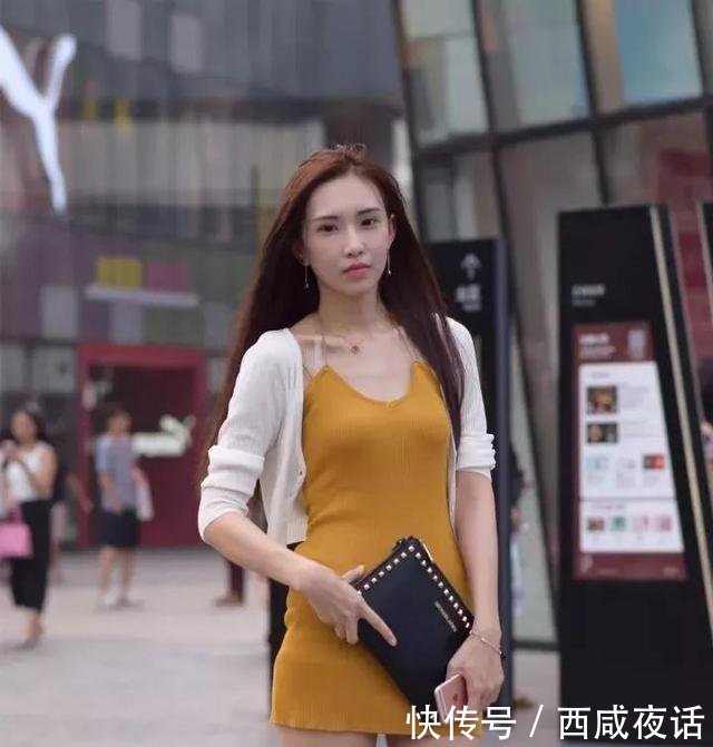 幸福中国街拍好身材短裙大美腿气质长发美女