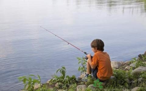 夏季钓鱼如何防晒伤