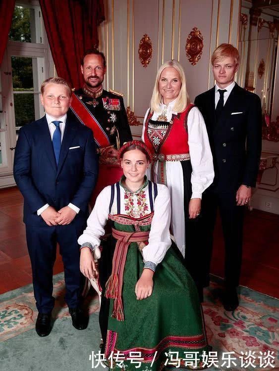 挪威王储妃因与爱泼斯坦有私交,发文道歉,黑历