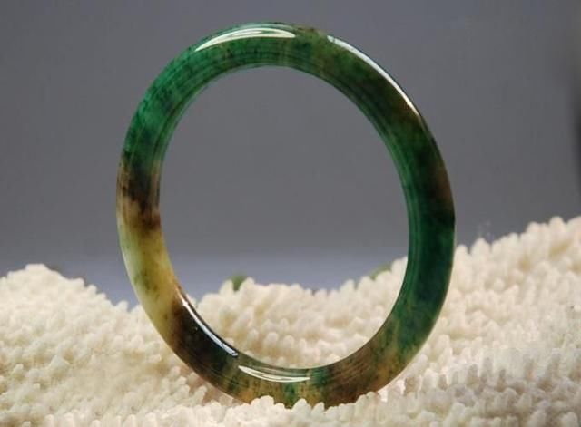 四大名玉之一，独玉，又叫南阳翠