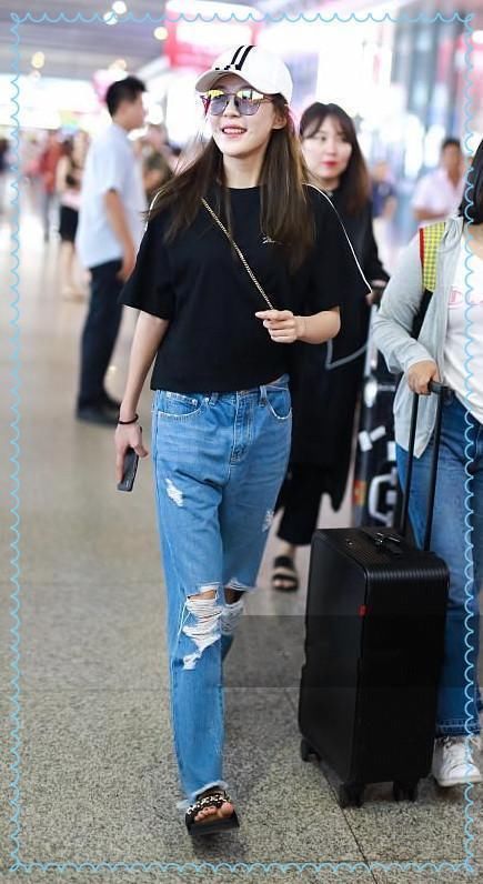 本以为李金铭的这件黑T恤够疯狂了,可看到乔欣,我瞬间折服了!