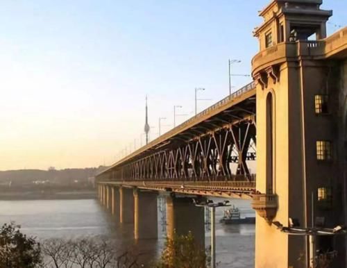  「南京长江大桥」世界之最，南京长江大桥，由中国自行设计建造