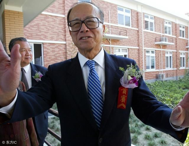 李嘉诚：未来几年最赚钱行业，依然是这个行业，网友：真的假的！