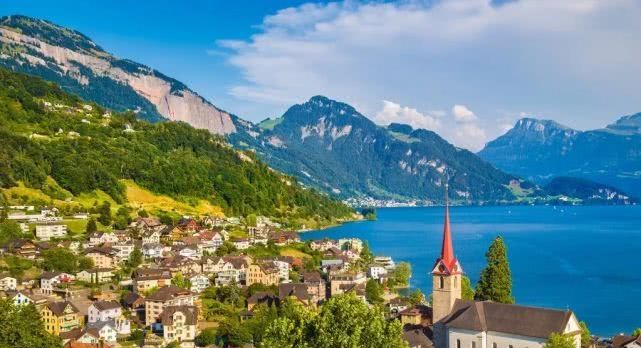 因为太美禁止拍照的国家，7块钱买湖景房，一生一定要去一次