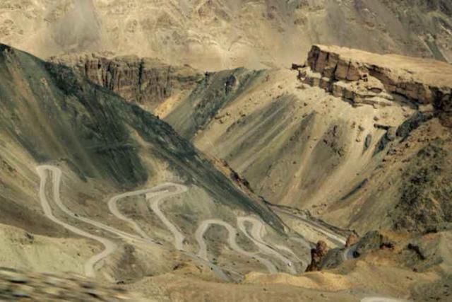 印度控制下的克什米尔地区，看了你就知道它有多美