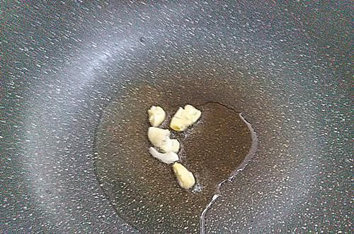  【猪肉】蛋白质含量是鸡蛋的2倍多，猪肉的4倍，护肝，提高抵抗力，少生病