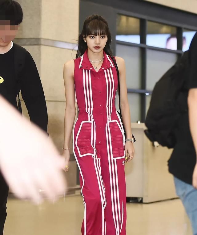  『高筒』高筒低筒靠边站,今年中筒靴最时髦!超A又百搭时髦精都在穿