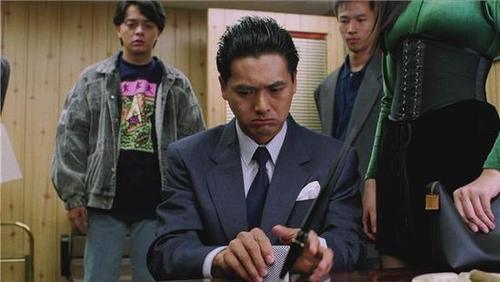 “太帅了”原来30年前，“发哥”周润发也是穿搭界的带头大哥！