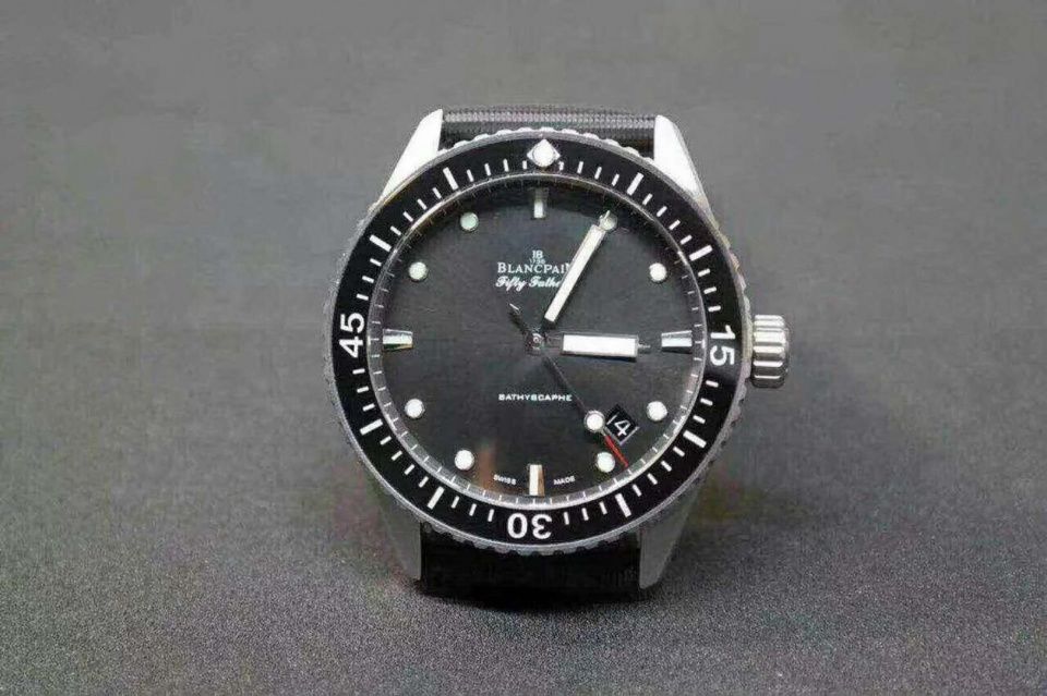 2018年中最强的20款复刻名表，看看你的手表有没有上榜?