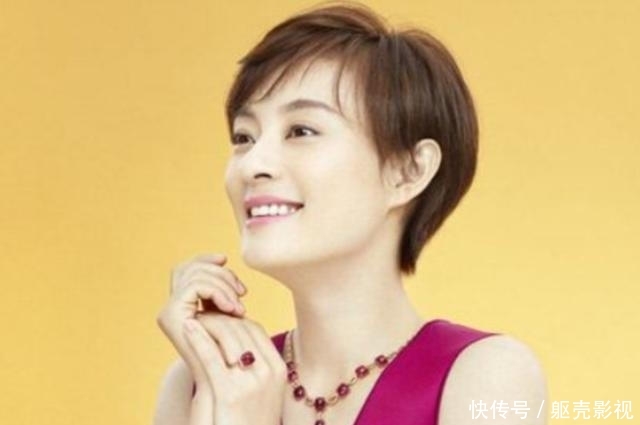 方形手■“手型”一般分为这5种!如若你是最后1种,戴手表、手镯都好看!