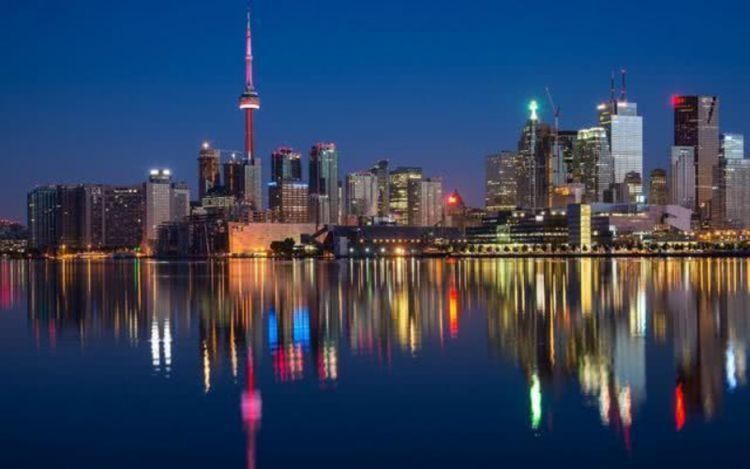  「度假」法国总经理来中国度假，街头看到这一幕很震撼：中国人真是棒！