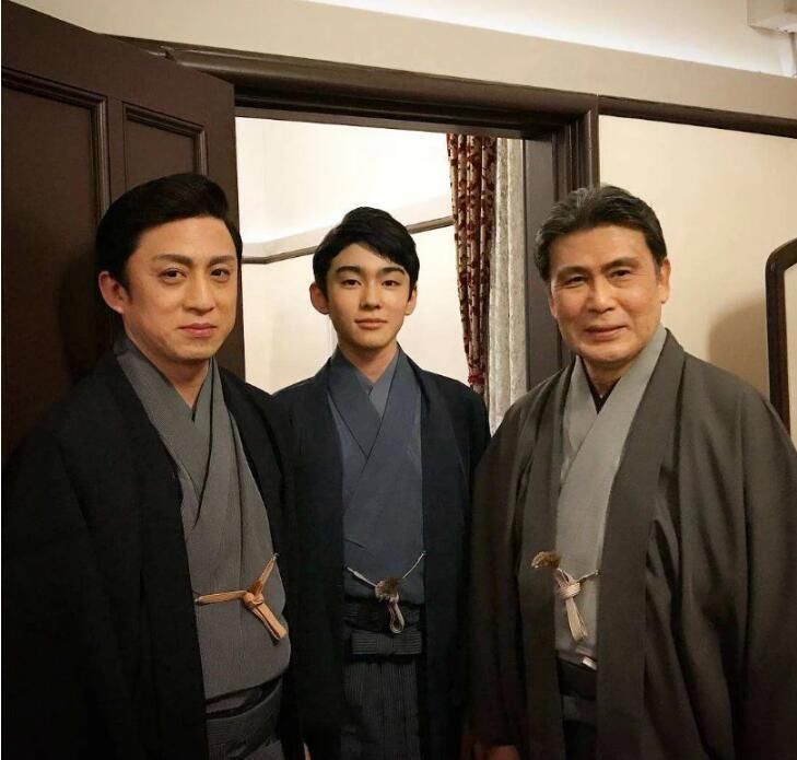  「歌姬」日本歌姬后代，祖孙仨人颜值一个比一个高，不得不感叹基因的强大