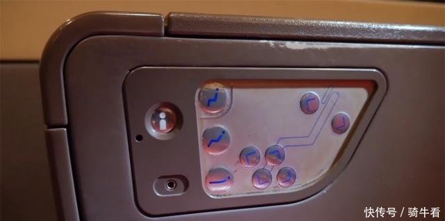 中国高铁商务座价格是二等座的三倍，对比看看它贵的原因