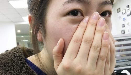 女人味■为啥女性唇边会长一圈“小胡子”?想要找回女人味,要怎么做?