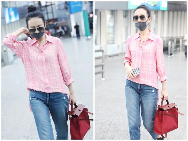 王鸥宋祖儿现身机场变粉嫩姐妹花，王鸥少女感竟一点不比宋祖儿差