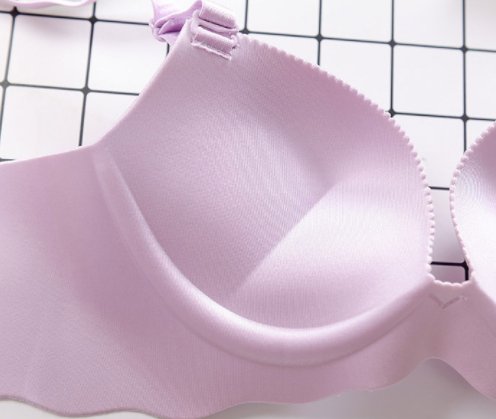 美女最喜欢的“隐形文胸”，无钢圈零束缚，出门怎么穿衣都好看