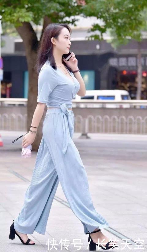 时尚街拍,美女高颜值气质非凡完美身材,是时尚界的骄傲