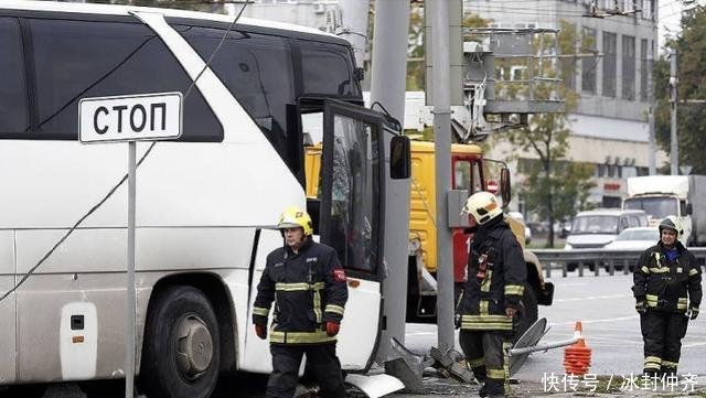 又一起中国旅游大巴事故！幕后黑手令人不寒而栗，国家已发出警告