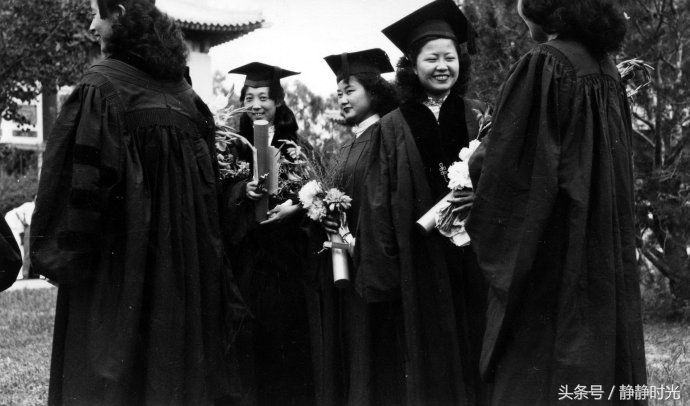 珍贵老照片,燕京大学毕业典礼,看看和现在的有
