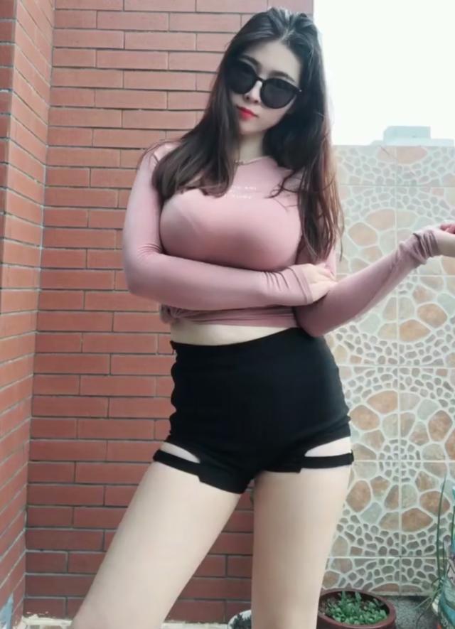 秀身材的季节到了，小姐姐们还hold住吗？