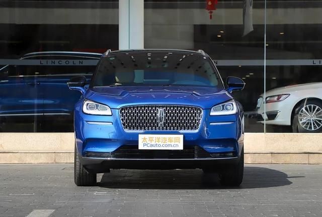  [虚拟座舱系统]30万买豪华SUV，你纠结的这几款，我都帮你盘清楚了！