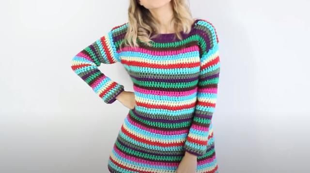  #融入#这样的钩针衫时尚又洋气，大胆融入自己喜欢的配色，彩虹衣教程