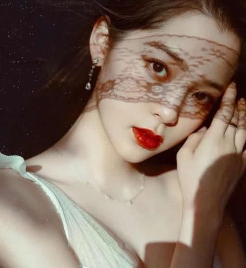  「定妆」定妆只能用散粉？不一定，这些方法化妆师都私藏