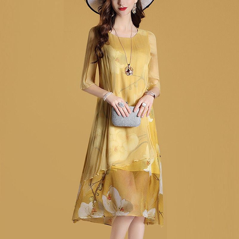 老婆年过51岁，换上这大牌“欧货”裙，高贵洋气嫩成29岁