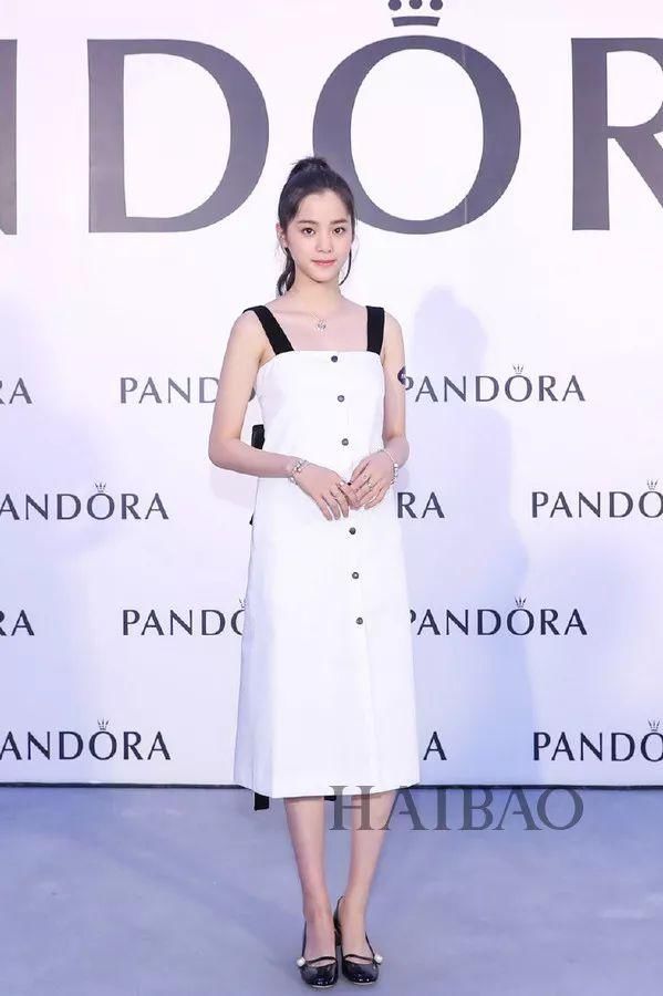 种草| 杨丞琳的裙子太美了!暗戳戳想把这些都买下来...