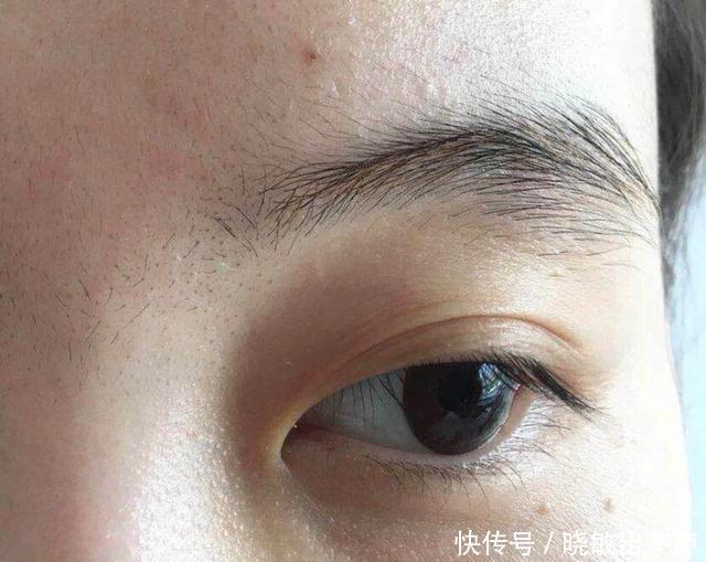  『选择一些』眉型不对，颜值白费！圆脸女生一定不要画这几种眉型，脸又大又圆