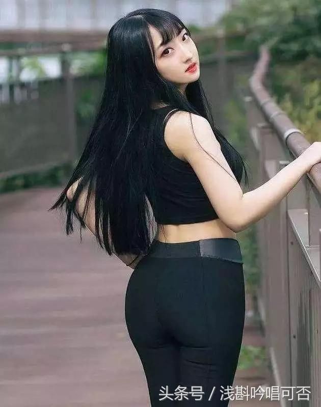 包臀裙，穿出来的不是包臀，是气质