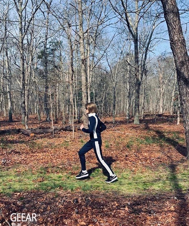  「球鞋」时尚教主Anna Wintour认可的运动鞋，就是这双Nike经典款球鞋