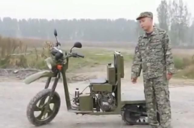  摩托车@农村大叔颠覆传统，发明“无车轮”摩托车，炫酷十足还能