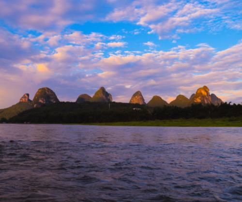 国内必去的5座城市，景色独一无二，连外国人都很向往