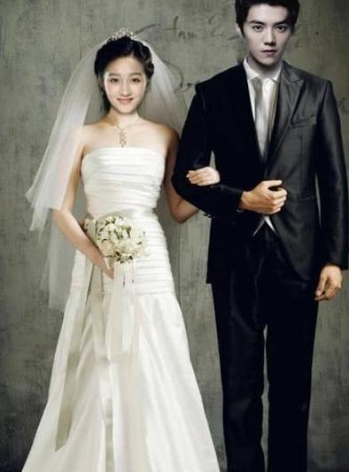 鹿晗关晓彤疑似要结婚？关爸爸发文出来辟谣，原来原因在这