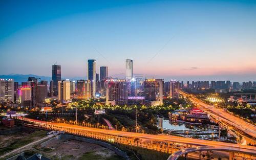 中国八纵八横高铁规划，缔造八大米字型枢纽城市，有你家乡吗